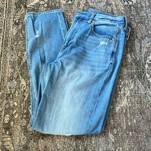 American Eagle Mom Jeans size 8